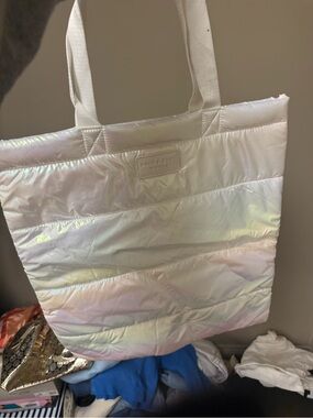 Bath & Body Works Iridescent Quilted Tote - Pearl/Sheen